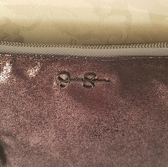 GUC JESSICA SIMPSON CROSSBODY OR WRISTLET - Picture 4 of 5